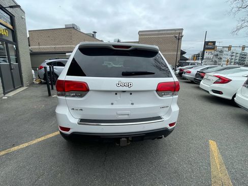 Used 2015 Jeep Grand Cherokee Limited w/ Luxury Group II image 4