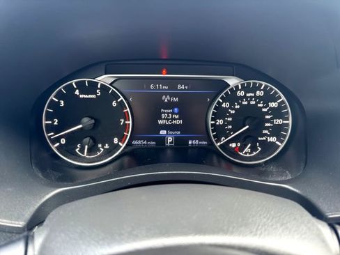 Used 2021 Nissan Altima 2.5 SR image 16