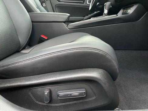 Certified 2024 Honda Civic Touring image 30