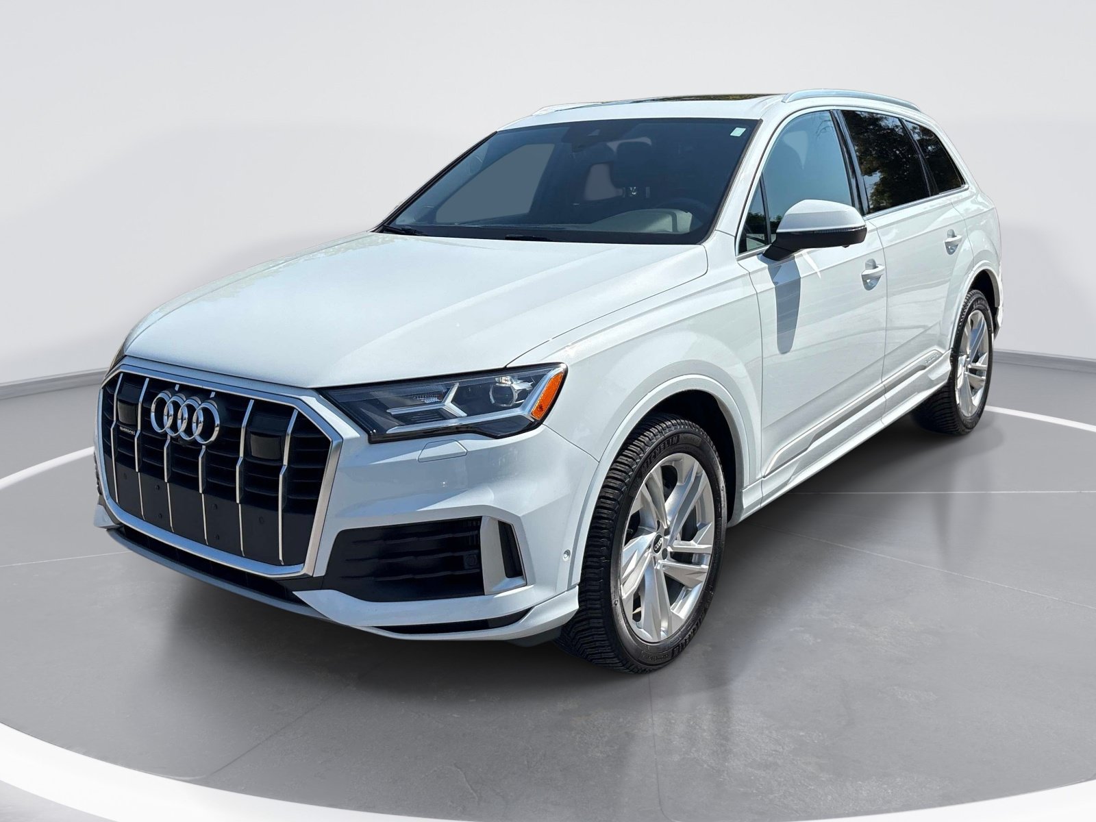 Used 2021 Audi Q7 3.0T Premium Plus w/ Executive Package AWD/4WD image 3