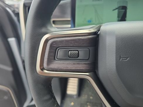 Used 2024 Rivian R1S Adventure AWD/4WD image 25