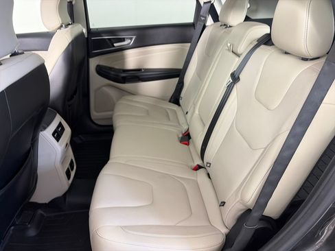 Used 2015 Ford Edge Titanium w/ Equipment Group 302A AWD/4WD image 13