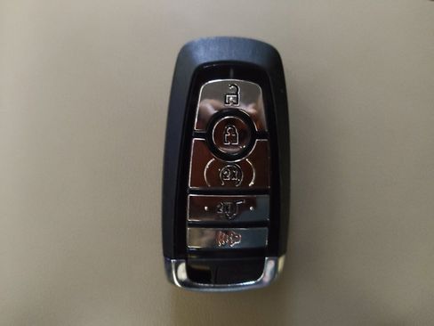 Used 2020 Lincoln Corsair AWD w/ Equipment Group 101A image 32