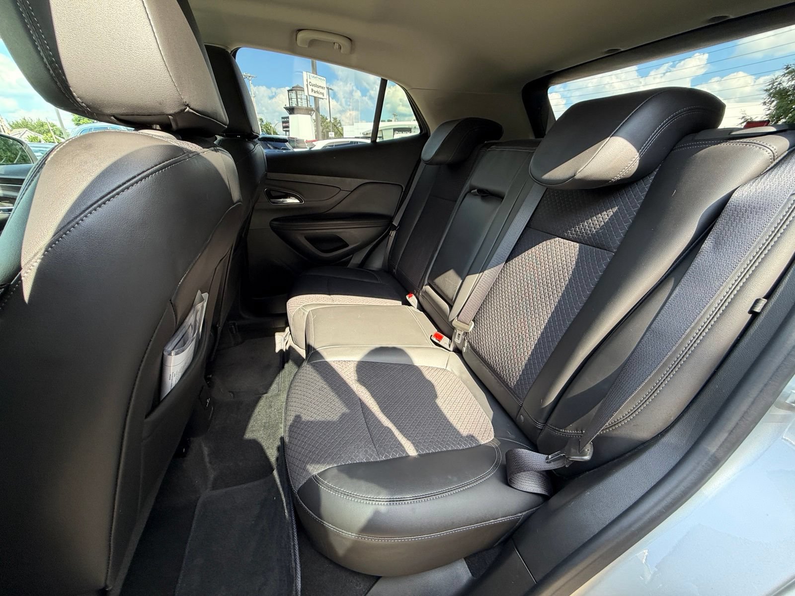 Used 2022 Buick Encore Preferred w/ Safety Package AWD/4WD image 25