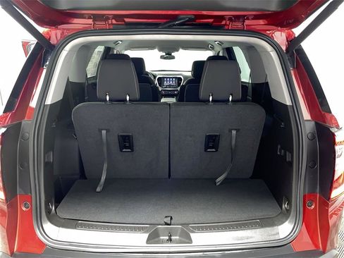 Certified 2023 GMC Acadia SLE w/ Driver Convenience Package image 23