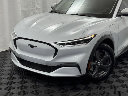 Used 2022 Ford Mustang Mach-E Select w/ Comfort/Technology Package image 3