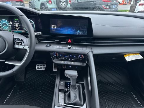 New 2026 Hyundai Elantra Sport FWD image 16