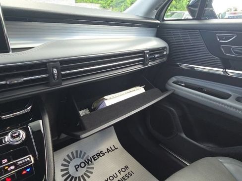 Used 2022 Lincoln Corsair AWD w/ Premium Package image 45