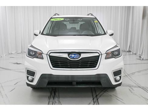 Used 2021 Subaru Forester Limited AWD/4WD image 3