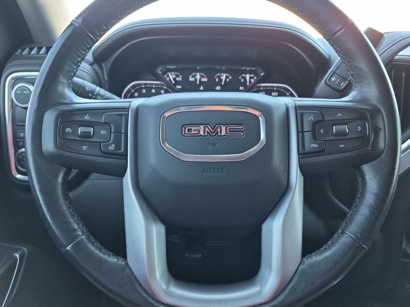 Used 2021 GMC Sierra 1500 SLT RWD image 12