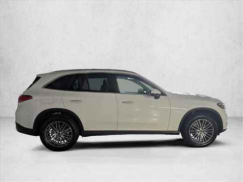 Certified 2026 Mercedes-Benz GLC 300 image 3