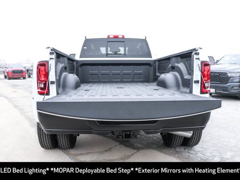 New 2026 RAM 3500 Tradesman AWD/4WD image 18