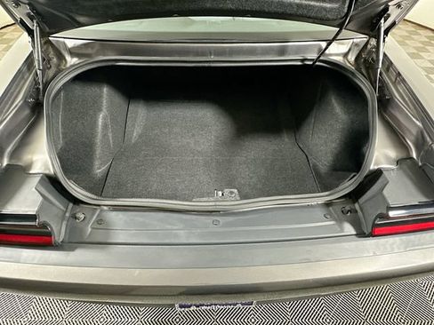 Used 2016 Dodge Challenger SXT w/ Driver Convenience Group RWD image 30