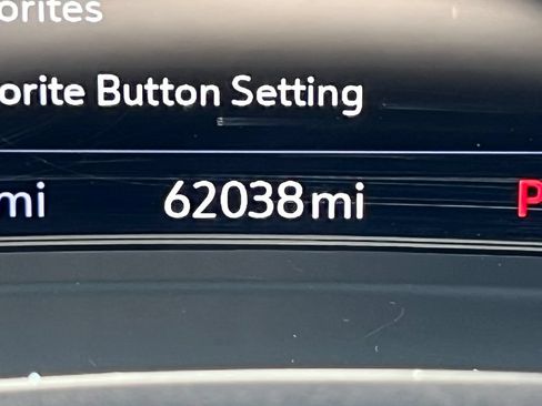 Used 2023 Buick Envision Essence w/ Sport Touring Package AWD/4WD image 6