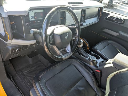 Used 2021 Ford Bronco Badlands image 16