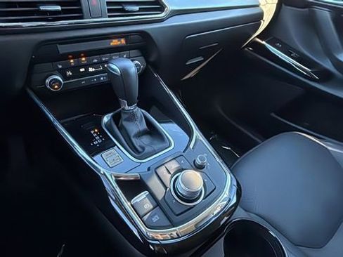 Used 2023 MAZDA CX-9 Touring image 14