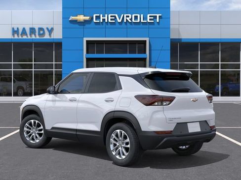 New 2026 Chevrolet TrailBlazer LS w/ LS Convenience Package AWD/4WD image 3
