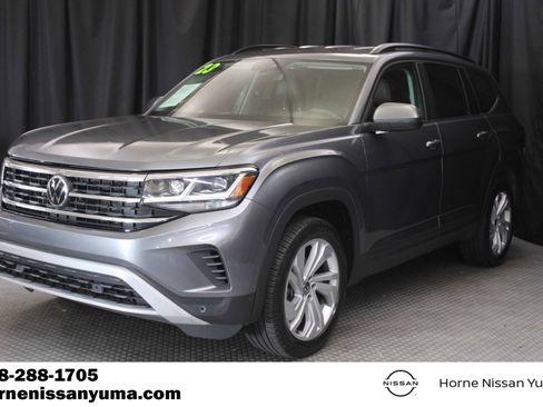 Used 2023 Volkswagen Atlas SE FWD image 3