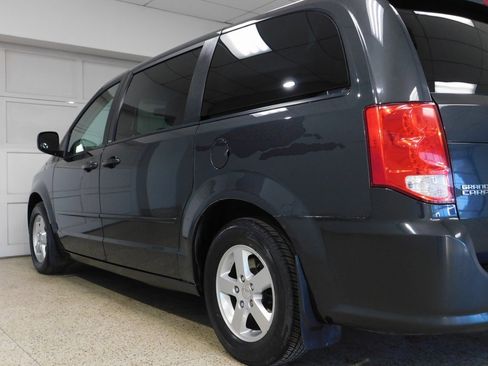 Used 2011 Dodge Grand Caravan SXT image 64