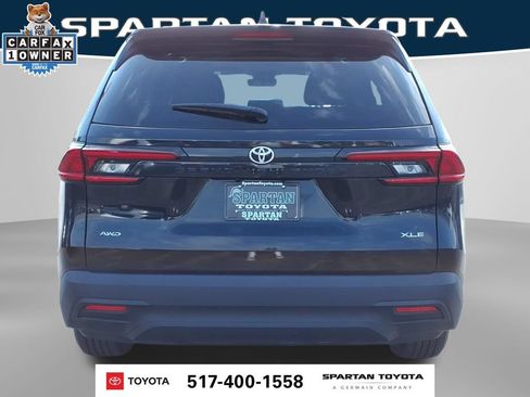 Used 2025 Toyota Grand Highlander AWD image 8