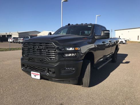 New 2026 RAM 2500 Tradesman AWD/4WD image 3