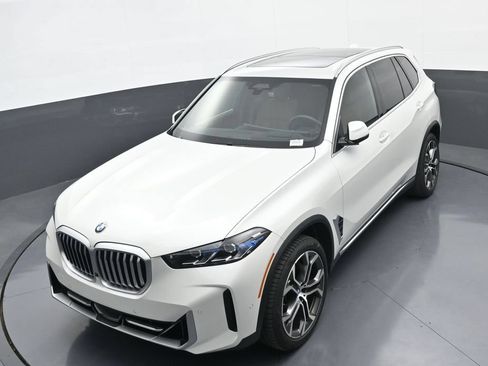 New 2026 BMW X5 xDrive40i AWD/4WD image 32