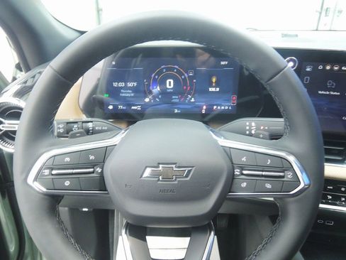 New 2026 Chevrolet Equinox ACTIV w/ Safety and Technology Package image 14