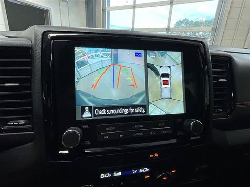 Used 2022 Nissan Frontier Pro-X RWD image 18