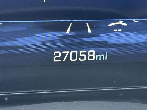 Used 2025 Chevrolet Equinox LT FWD image 11