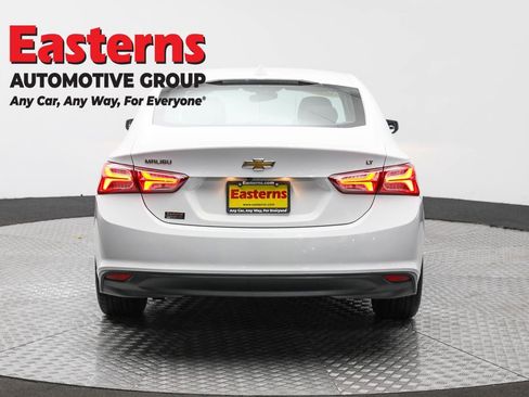 Used 2020 Chevrolet Malibu LT image 6