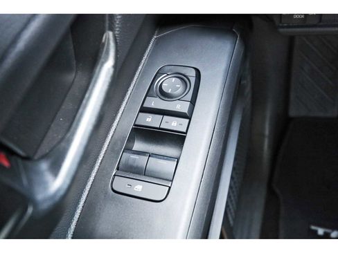 Used 2025 Toyota Tacoma SR image 15