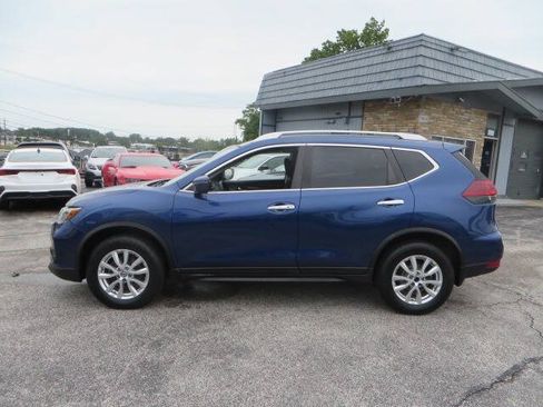 Used 2020 Nissan Rogue SV AWD/4WD image 2