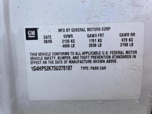 Used 2005 Buick Le Sabre Custom image 40