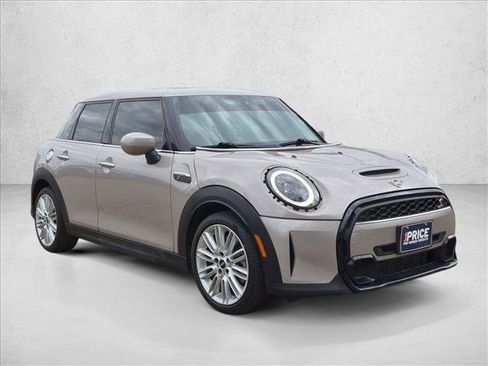Used 2024 MINI Cooper S FWD image 3