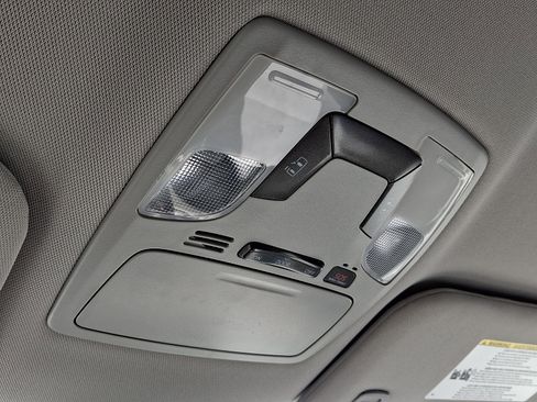 Used 2020 Toyota Sienna LE FWD image 23