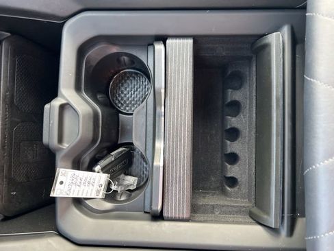 Used 2024 RAM 1500 Limited image 12