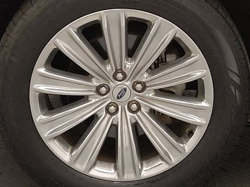 Used 2021 Ford Explorer Limited w/ Equipment Group 301A RWD image 31
