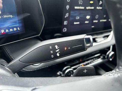 Used 2025 Chevrolet Equinox LT image 25