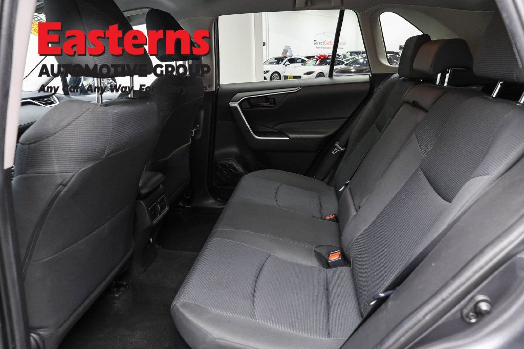 Used 2021 Toyota RAV4 LE w/ Carpet Mat Package (TMS) AWD/4WD image 23