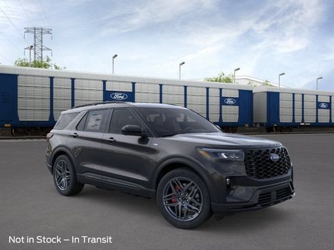 New 2026 Ford Explorer ST-Line w/ ST-Line Street Pack AWD/4WD image 7