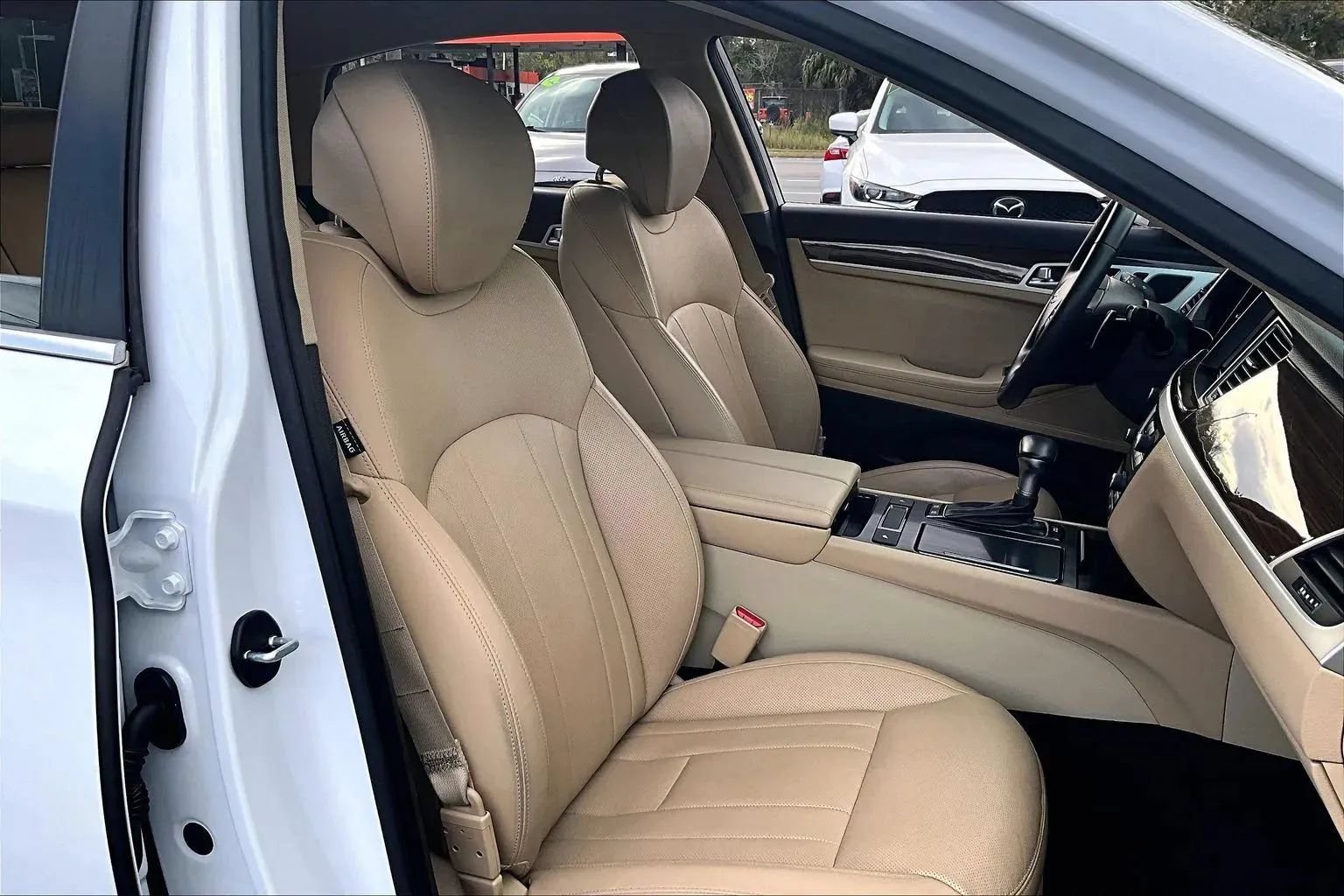 Used 2018 Genesis G80 3.8 RWD image 14