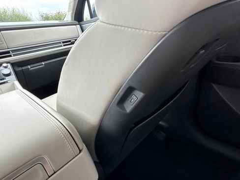 Used 2025 Hyundai Santa Fe SEL AWD/4WD image 37