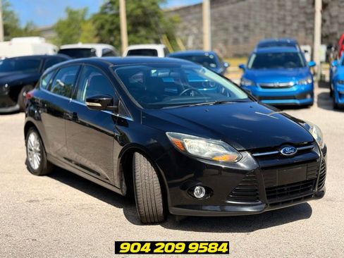 Used 2014 Ford Focus Titanium FWD image 8