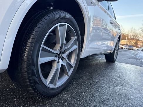 Used 2025 Audi Q5 2.0T Premium w/ Convenience Plus Package image 10