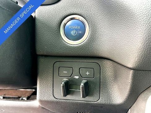 Used 2023 Toyota Tundra Limited AWD/4WD image 17