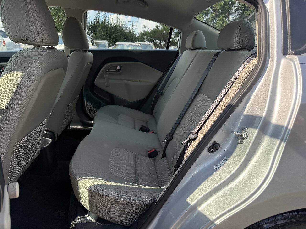 Used 2016 Kia Rio LX FWD image 11