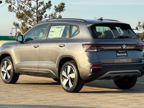 New 2026 Volkswagen Taos S AWD/4WD image 6