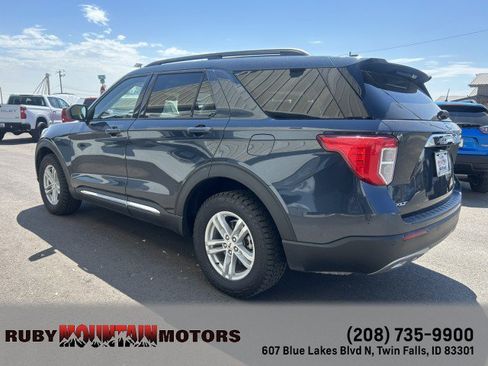Used 2022 Ford Explorer XLT w/ Equipment Group 202A AWD/4WD image 19