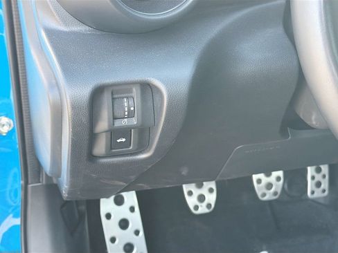 Used 2023 Toyota GR86 Premium w/ ALL Weather Mat Package (TMS) RWD image 10