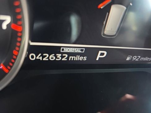 Used 2022 Mitsubishi Outlander SE image 7